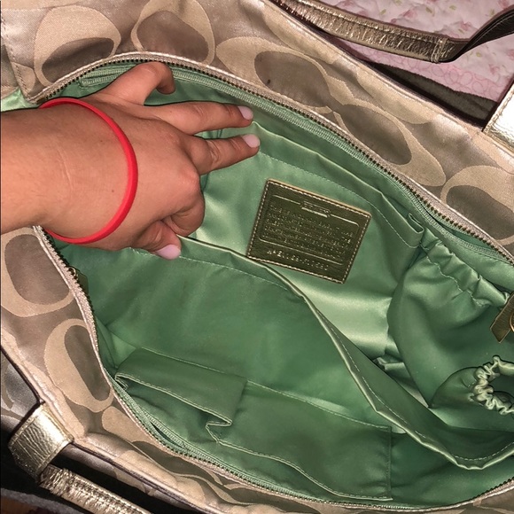 Poppy Coach diaper bag/tote! - Picture 2 of 5